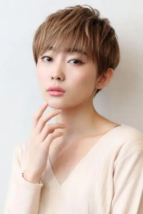 女士发型别乱剪,选这4款就对了,又美又时尚|短发|烫发|脸型|修颜|波波