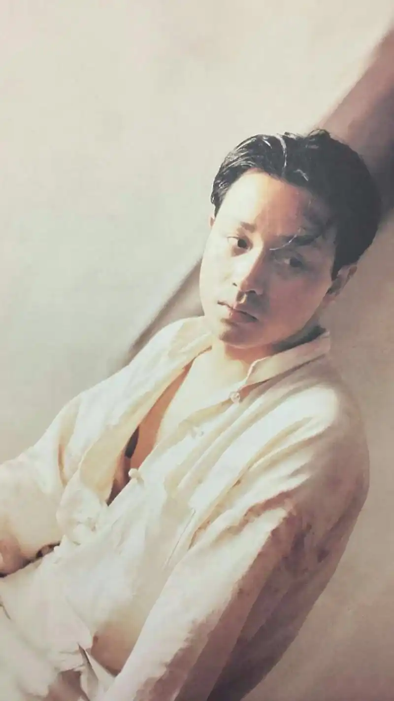 张国荣高清图片无水印3