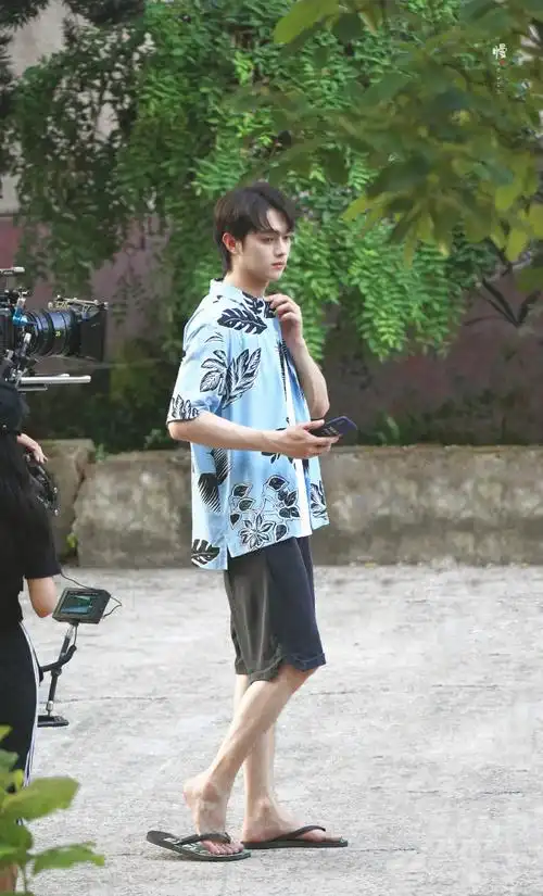 许凯重开电影院