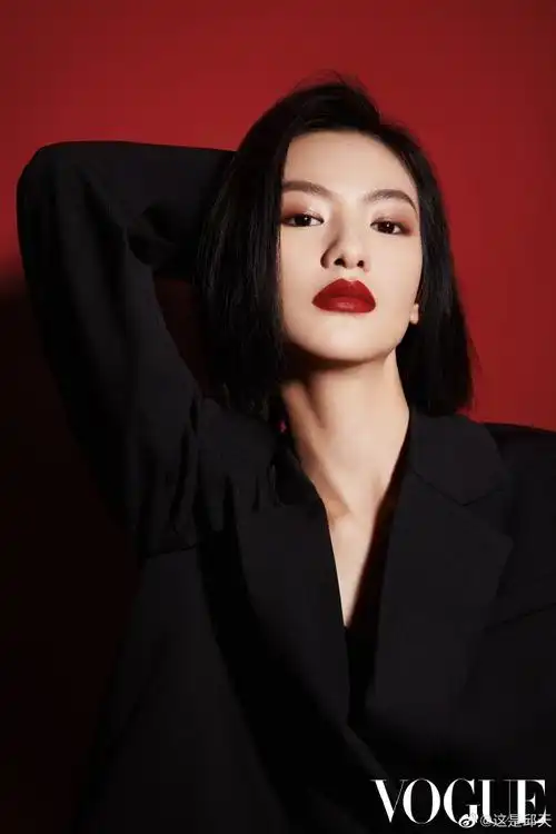 ysl圣罗兰全新方管口红 新色1966红棕色缎光持.