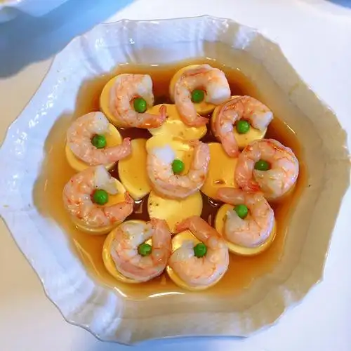 海燕的食品实验室做的日本豆腐蒸虾仁