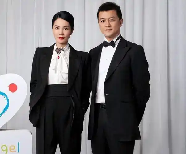 谢霆锋为何死心塌地爱王菲这么多年其实答案俗套又露骨