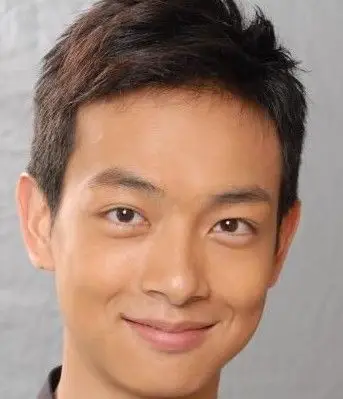 香港演员梁烈唯个人资料图片