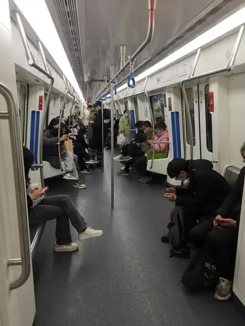 这两天,"宁波地铁全线免费"的消息刷爆了宁波人的朋友圈,也让不少