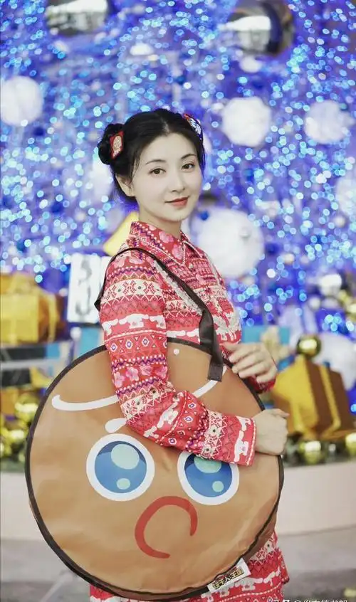 中年港台男星的迷之衣品,紧身裤,花衬衣,网友:上卡脖子下卡档