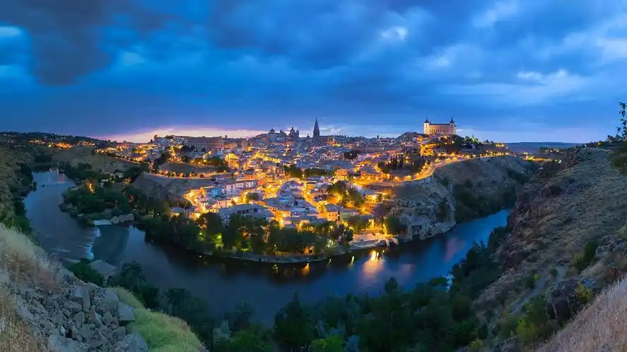 必应壁纸_2021年02月01日_高清下载