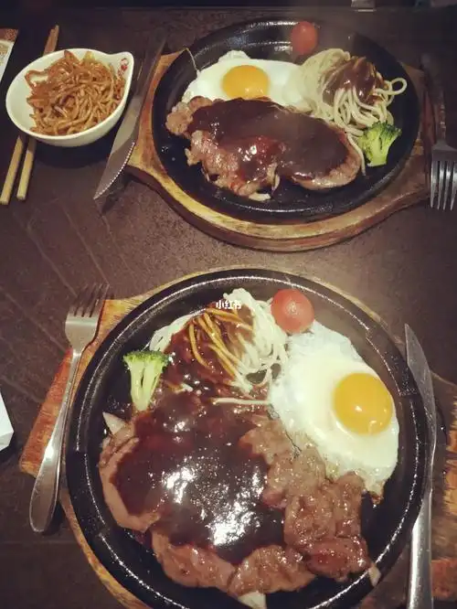 和朋友去吃牛排超棒