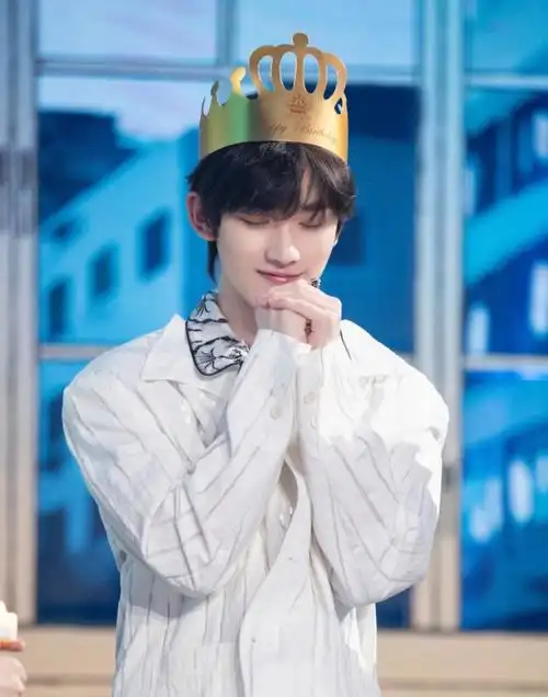 90丁程鑫生日快乐