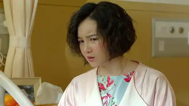 小别离:亮忠替方圆解围,引起蒂娜怀疑,这下精彩了