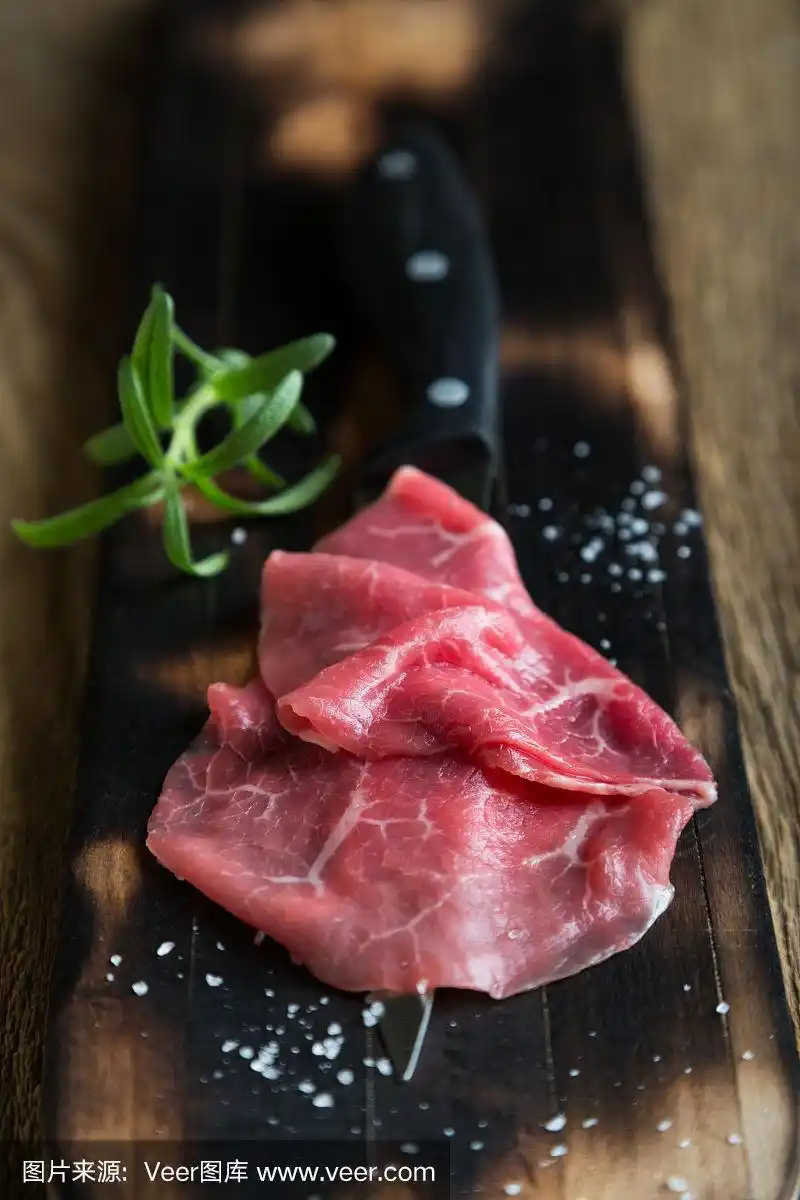 切成薄片的牛肉.牛肉生牛肉片