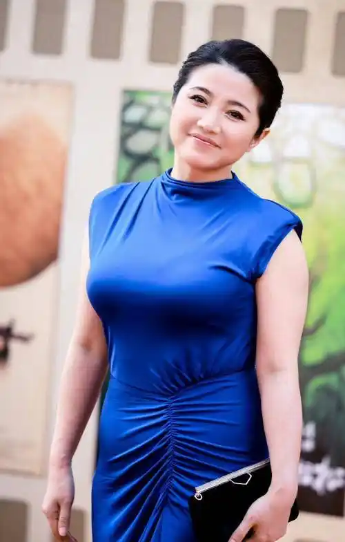 演员颜丙燕说:"20岁那年,我第一次参加了《迫捕野狼帮》的角色海选