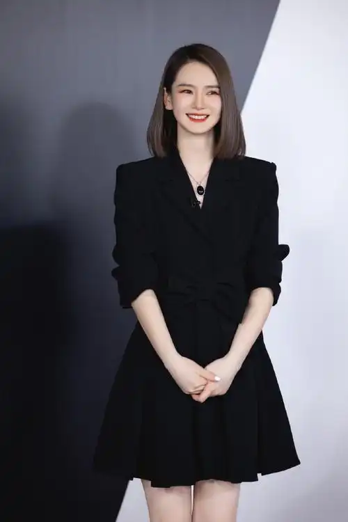 戚薇李承铉的夫妻相从小就有