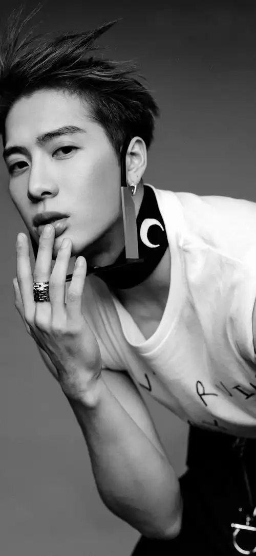 王嘉尔时尚潮图手机壁纸