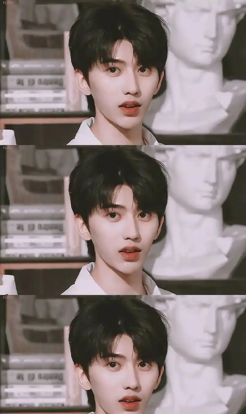 蔡徐坤拼接壁纸来一波,帅进了我的心里,拨动了我的心弦_万里雪