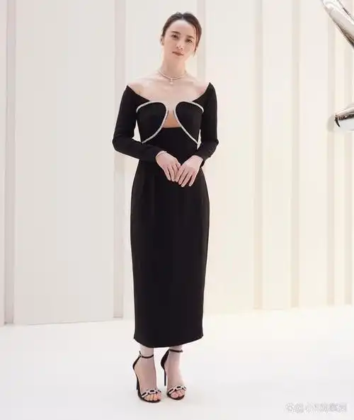 蒋勤勤的生图,皮肤状态真的好绝啊,身材是我做梦都想拥有的