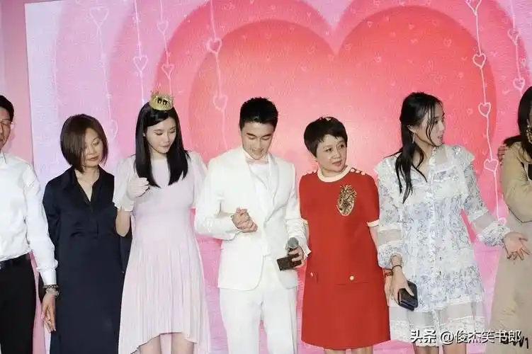 有一种差别叫释小龙何洁分手,多年后,一个身家过亿一个捉襟见肘