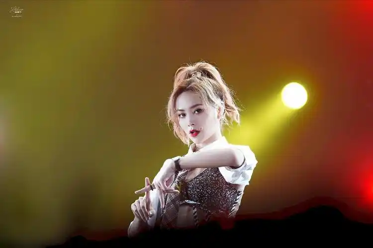 搬谢可寅站姐新图