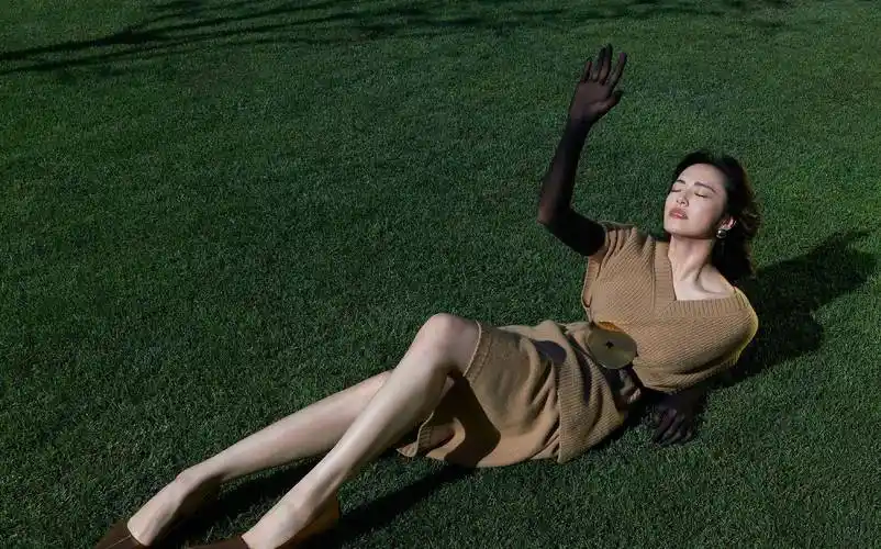 姚晨大片亮相_身材_领域_造型