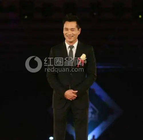 陈荣炼安以轩怎么认识的陈荣炼个人资料简介