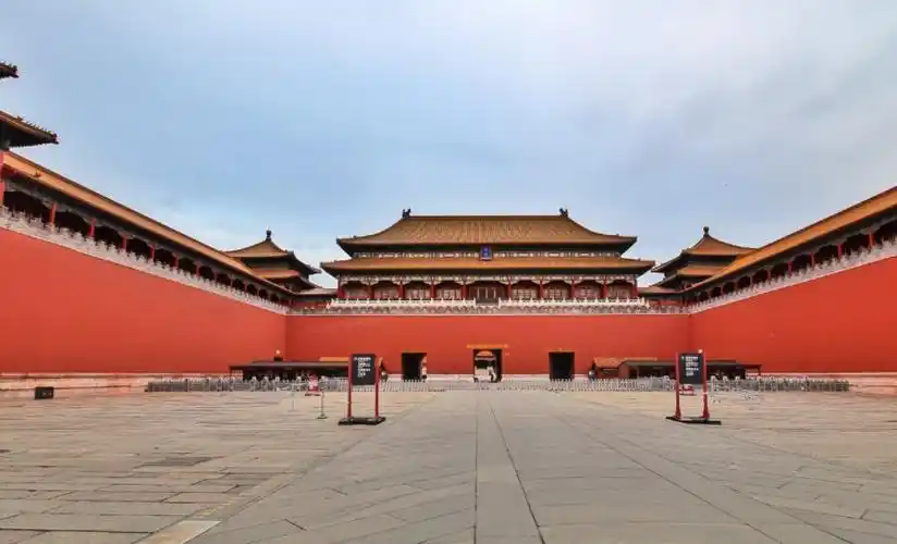 紫禁城的正门,也是皇城最大的宫门,现在被辟为重要展厅!