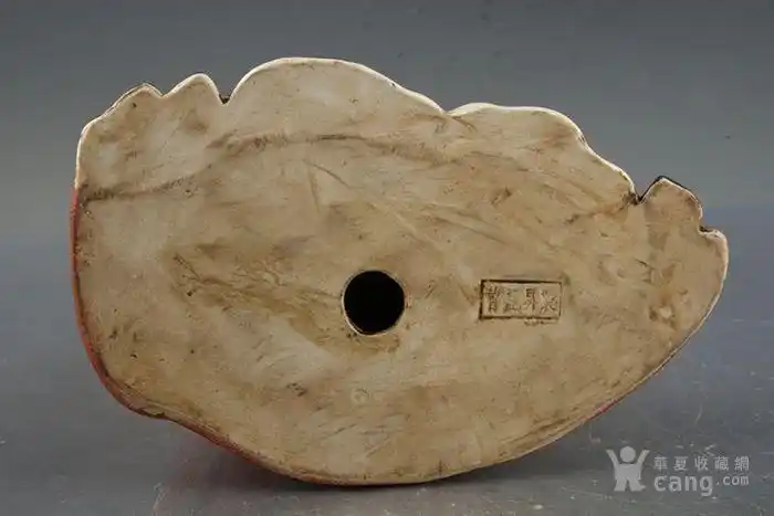 民国时期曾龙升造红衣金彩观音