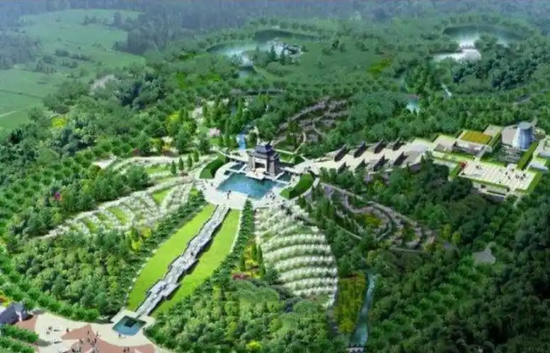 八宝山第一墓葬的是谁八宝山第一大墓是谁