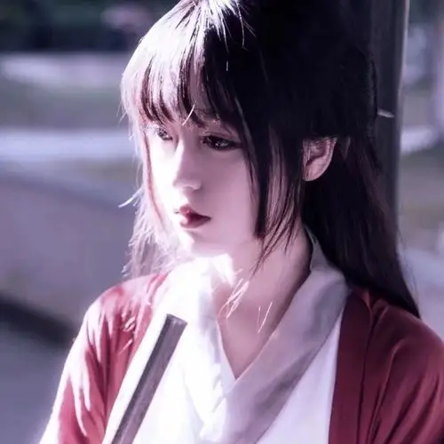 古风头像.拿图自觉 .真人女