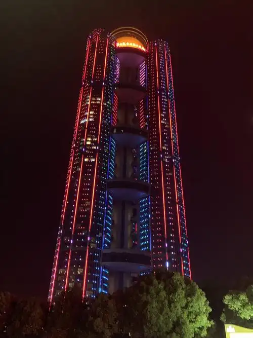 江阴龙希国际大酒店夜景.