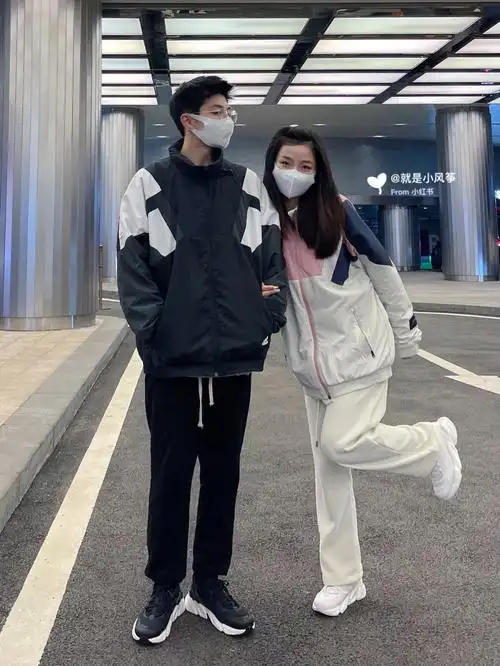 早春运动风78158175情侣穿搭