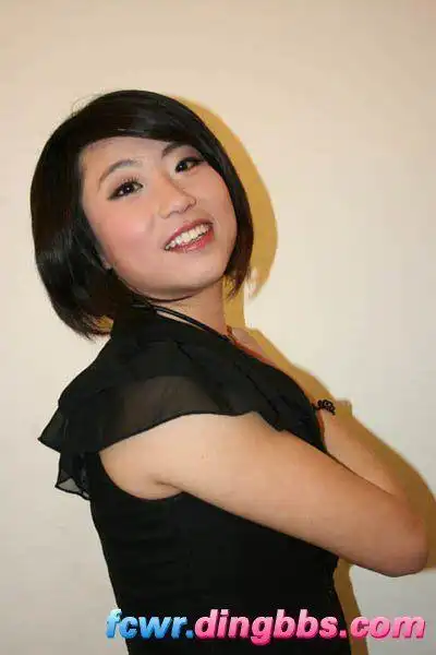 非诚勿扰7号女嘉宾王莹莹资料照片 王莹莹微博 王莹莹被谁带走了