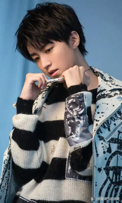 王俊凯《十九岁的时差》