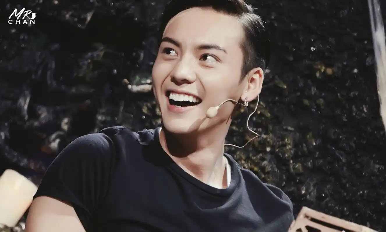 陈伟霆的发型简直就是男生的教科书版,每一款都那么帅!