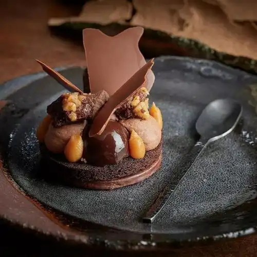 学生来自于世界各地,从这里出去的毕业生,几乎都是一些甜点界顶尖人才