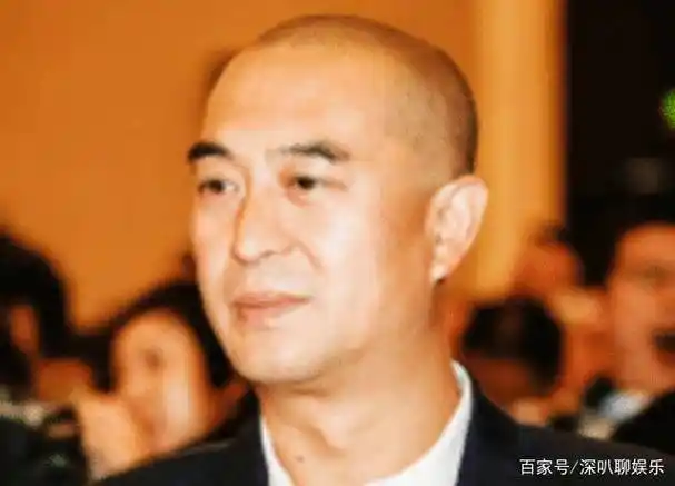 张嘉译:我头发也剃了,合同也签了,他却把我给换了,这不是欺负人嘛