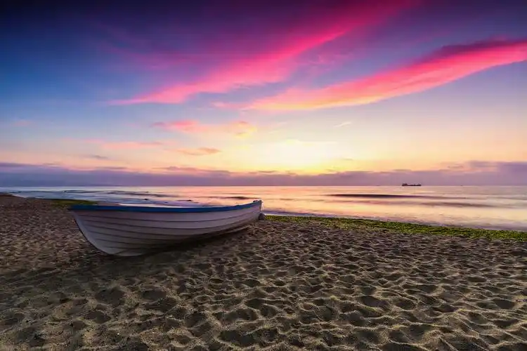 美丽的晚霞海滩景色高清图片