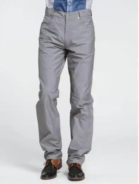 灰色裤子配什么上衣 男生为什么不能穿灰色裤子 - 穿衣搭配 - 辣妈营