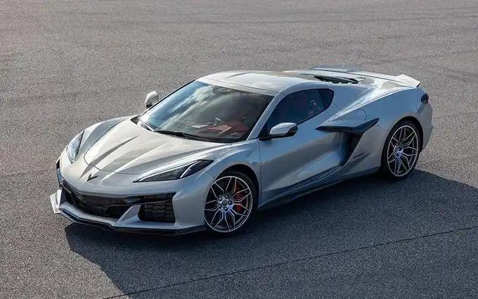 配空气动力学套件,动力提升!搭5.5l,"五菱"全新超跑官图曝光