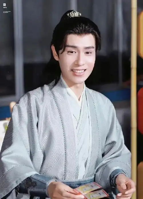 胡一天大波浪高马尾古装造型##胡一天古装颜值