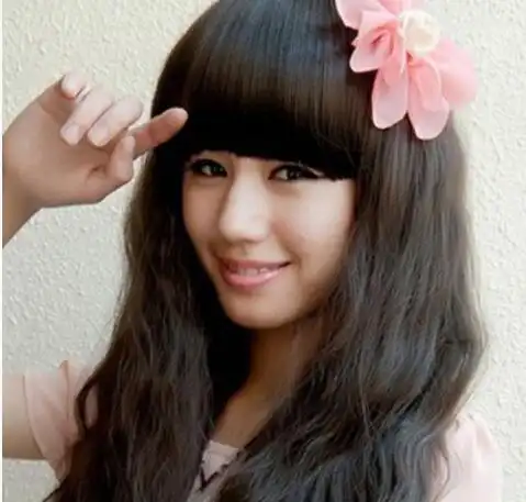 时尚的隐形玉米须烫发型图片