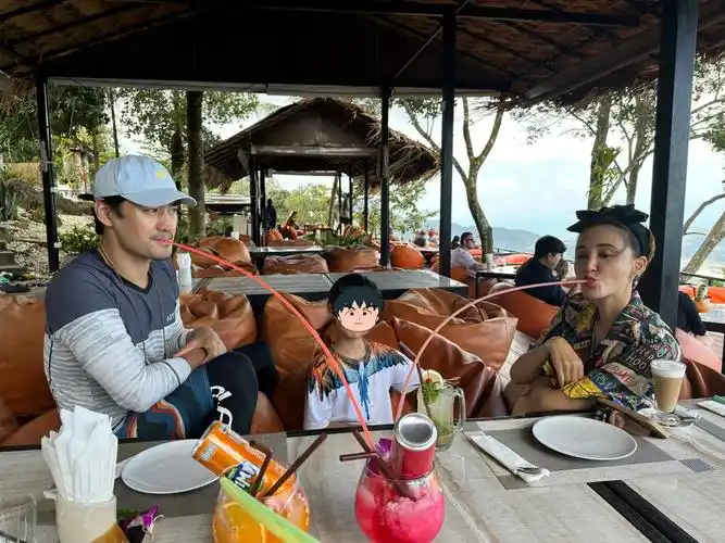 张歆艺和袁弘于2016年结婚,2019年情人节公开产子喜讯,组