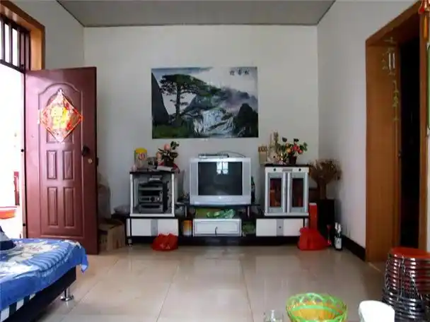 很多住在农村的朋友还在种地,但种地忙的时候,也有忙不过来的时候,就