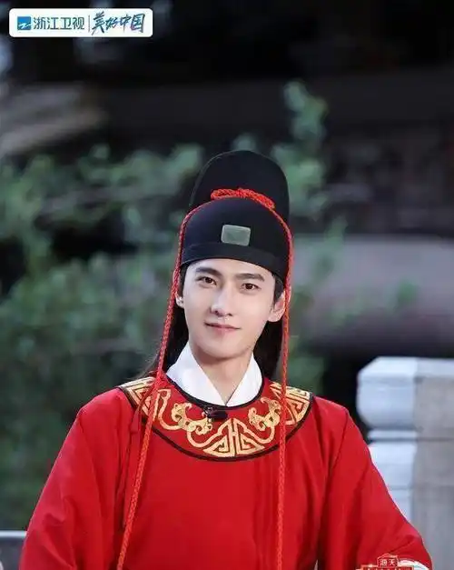 《青春环游记3》中,贾玲说杨洋像变了一个人,综艺体质被发现了