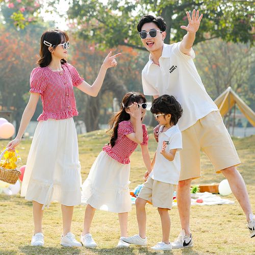 亲子装潮夏母子母女全家高端网红休闲新款一家亲子装