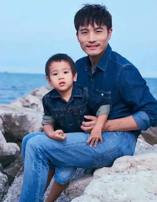 演员耿乐:一家4代3个姓,娶小12岁运动员,如今家庭幸福美满_管虎_爷爷