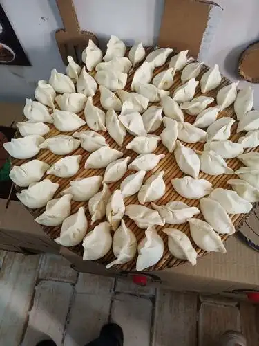 快快乐乐包水饺,开开心心过新年!