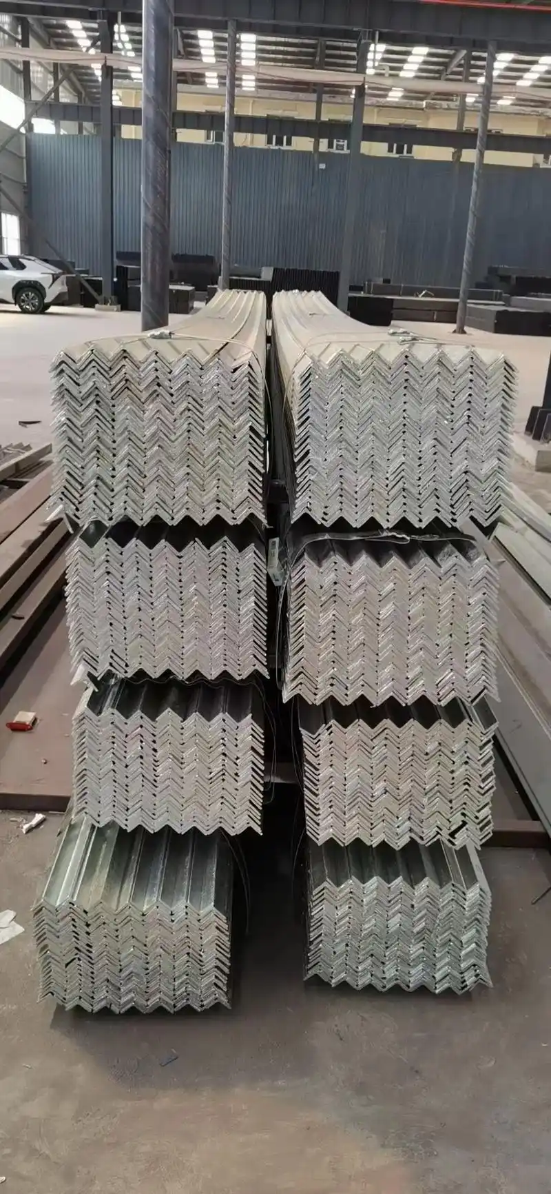 刚出炉高锌层热镀锌40角钢