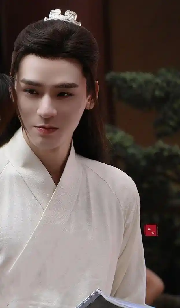 龚俊 #古装美男 #古装美人秀 龚俊连古装内衣都穿的那么仙 - 抖音