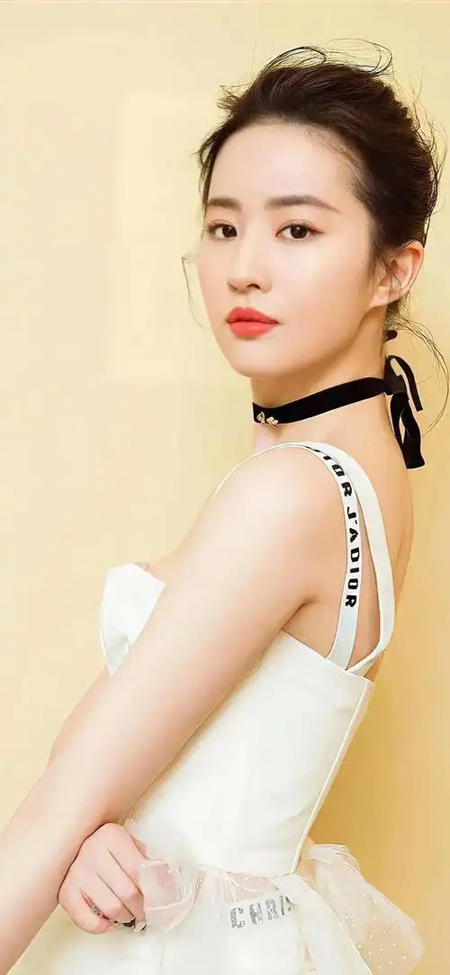 珍藏明星壁纸5刘亦菲