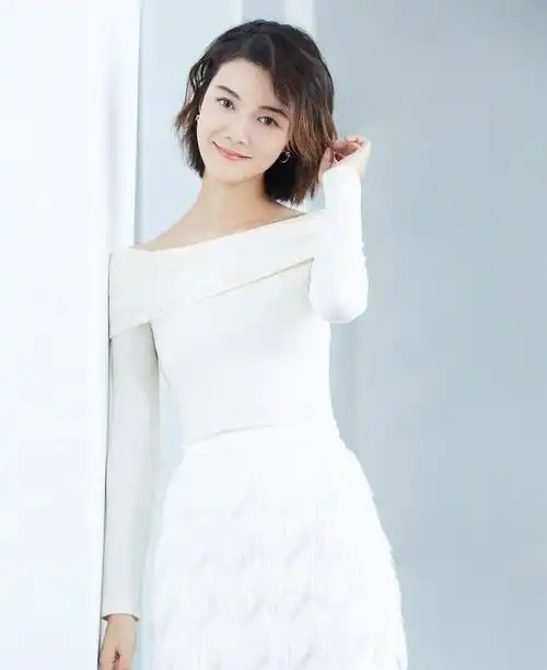 北京盛产美人,10位帝都女星,个个肤白貌美气质佳,非网红脸能比