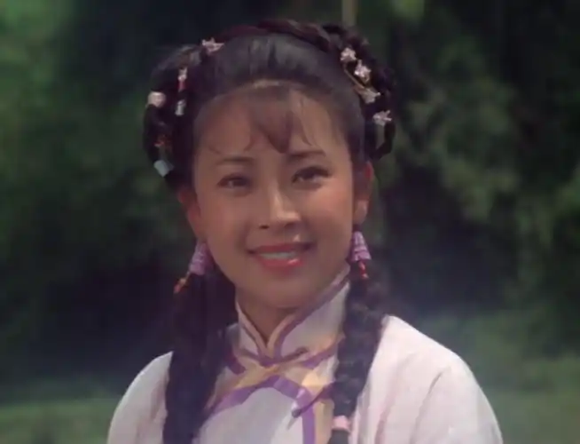 李连杰的前妻黄秋燕年轻时候剧照好美,你给打几分?